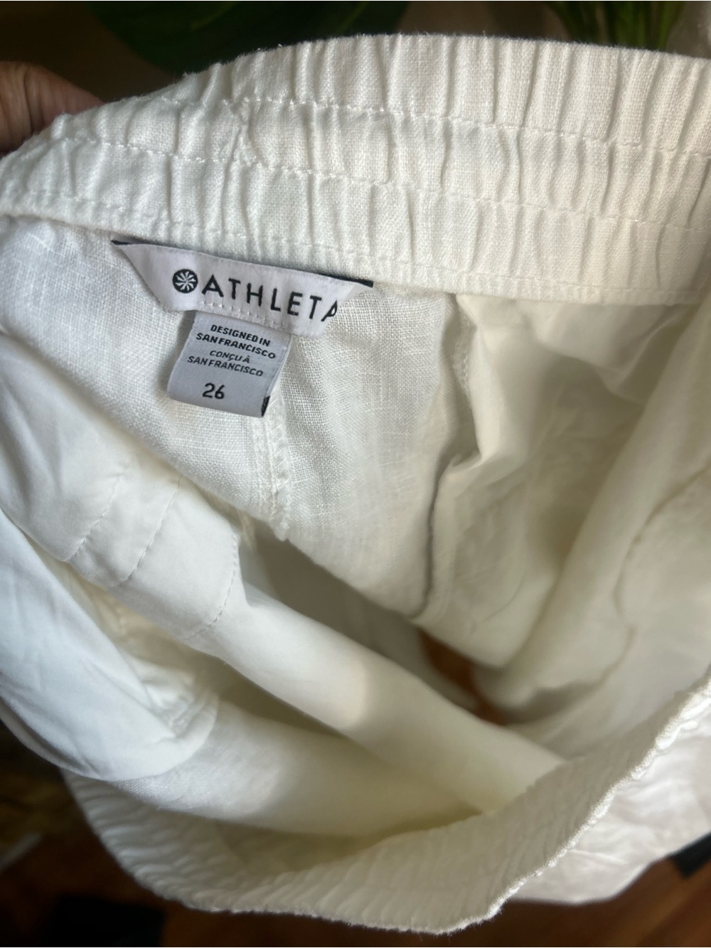 Athleta white shorts size 26 plus 100% linen natural fibers drawstring - Picture 2 of 8